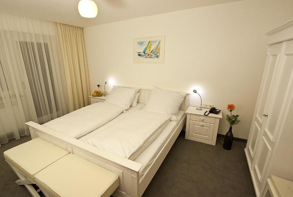 Lupinenhotel Bodensee Sipplingen Quarto foto
